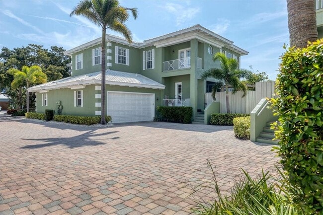 Primary Photo - 357 Tierra Mar Ln