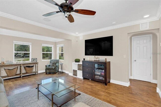 Building Photo - 1224 Catherine St