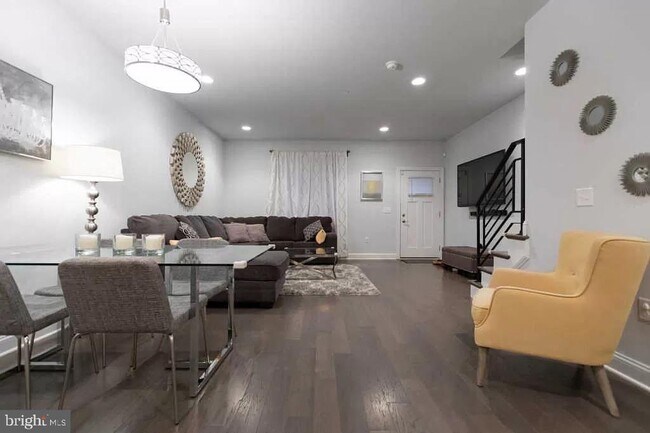 Building Photo - 2632-34 Ritter St