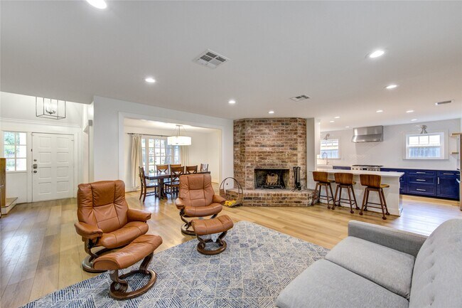 Building Photo - 1210 Shannon Valley Dr
