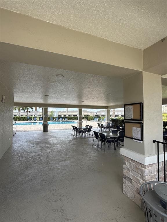 Building Photo - 419 Arbor Lakes Dr