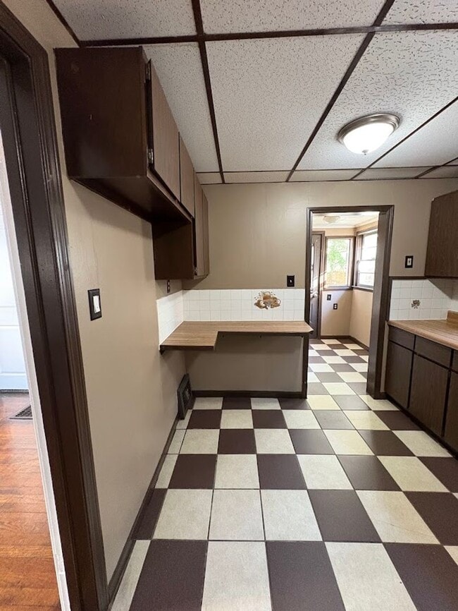 Building Photo - Four bedroom 2 full bath home for rent