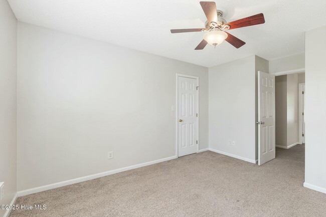 Building Photo - 203 Panama Terrace