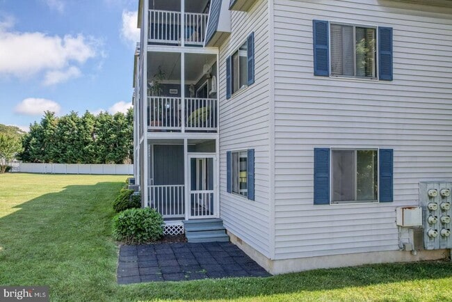 Building Photo - 36011 Condo Dr
