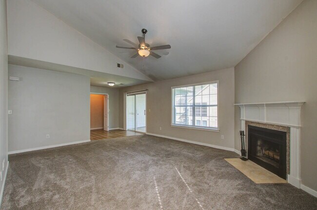 Building Photo - 6211 Rolling Fork Rd