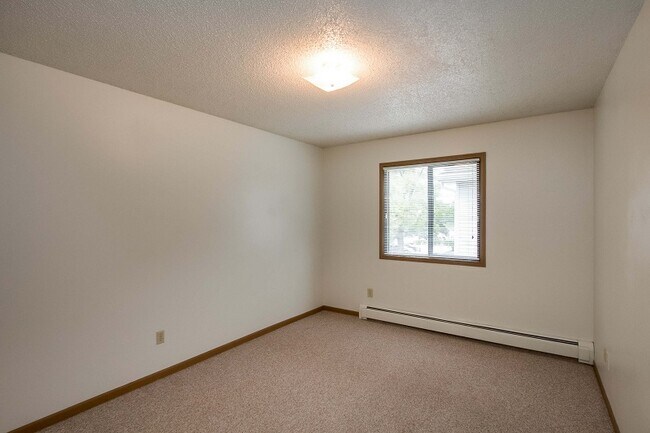 Building Photo - 625 S Clinton St