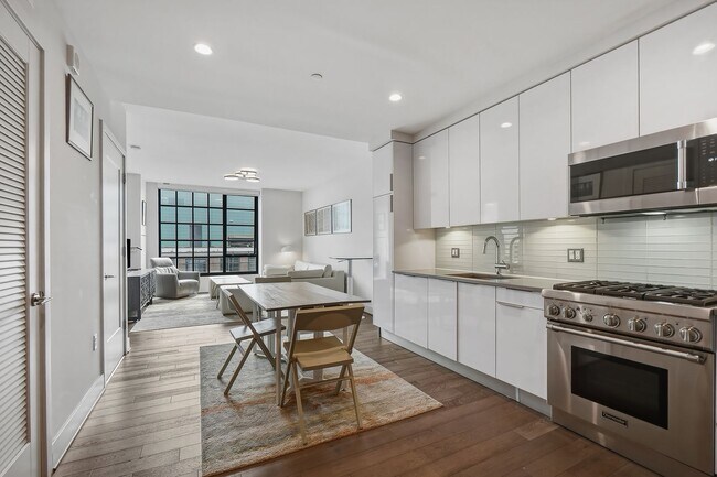 Building Photo - FURNISHED OR UNFURNISHED! One of the Most Desirable Locations On the Wharf!  1 Bed at the VIO! Av...