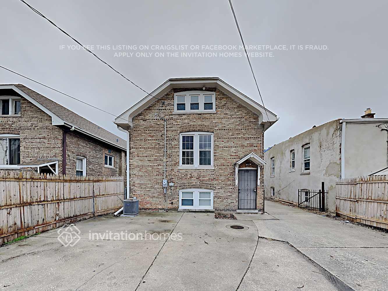 Building Photo - 2428 Ridgeland Ave