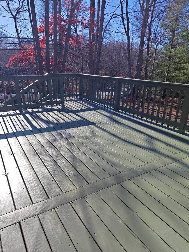 Building Photo - 2354 N Wading River Rd