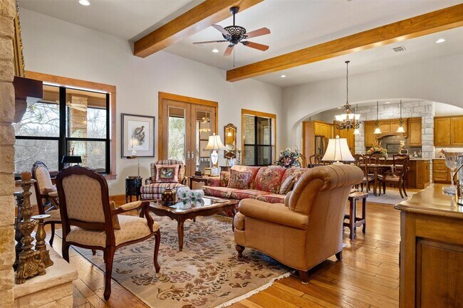 Building Photo - 203 Pristine Dr