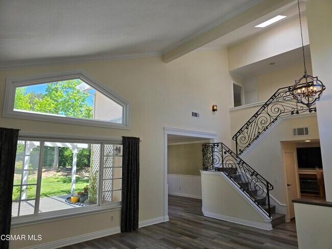 Building Photo - 3017 Klamath Ave