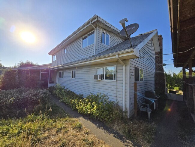 Building Photo - 29866 Carol Ave