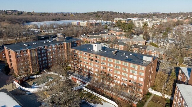 Building Photo - 10 Hammond Pond Pkwy