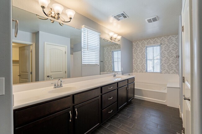 Building Photo - Verrado Living - 4 Bedrooms & 3 Baths!