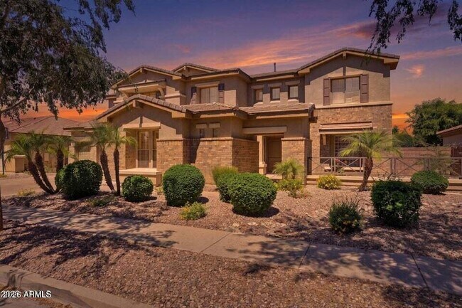 Building Photo - 900 W Macaw Dr