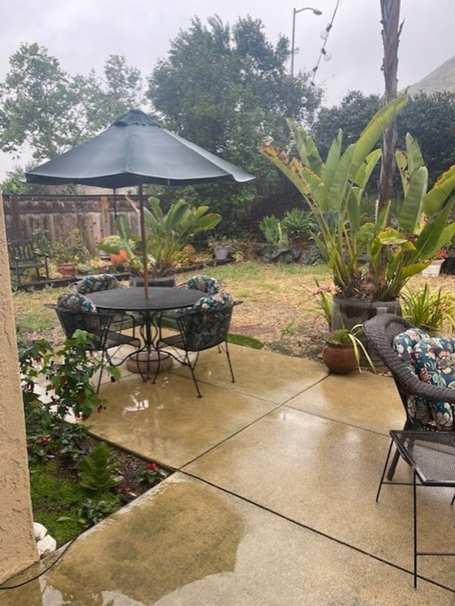 Building Photo - 3 Bedroom 2.5 Bath Arbors Home