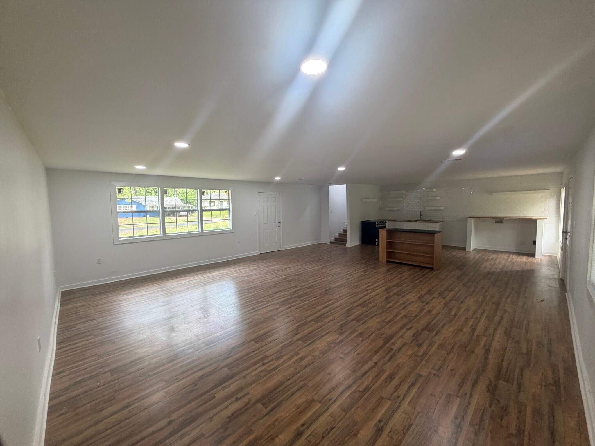 Building Photo - 4129 Plaza St