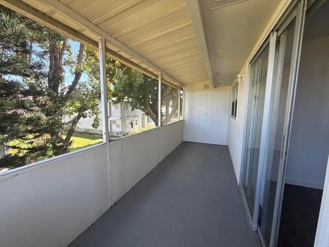 Building Photo - 516 Saxony Dr