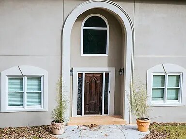 Building Photo - 1932 Lake Lucerne Dr SW