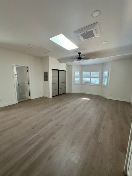 Building Photo - 641 Toyon Ave