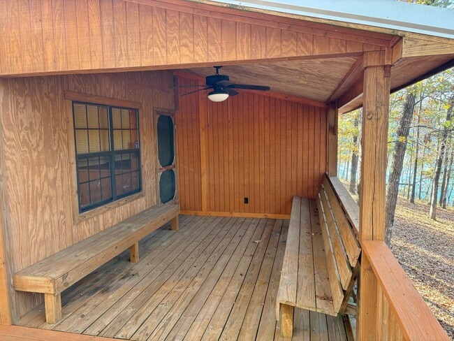 Building Photo - 1 Bedroom, 1 bath House