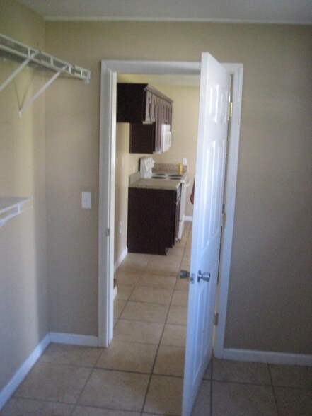 Building Photo - 3307 Clopton St SW