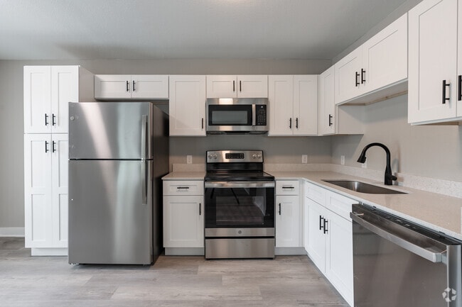 2BD, 1BA - Venice Lofts