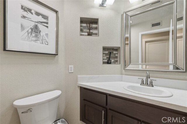 Building Photo - 4640 E Somerton Ave