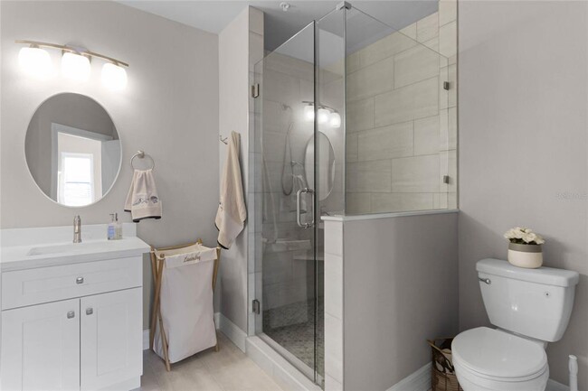 Building Photo - 501 Mirasol Cir