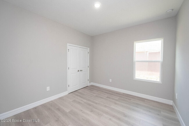 Building Photo - 1106 Homer St NW