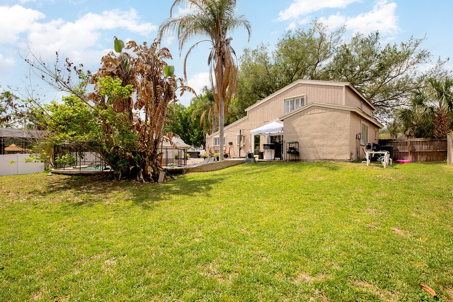 Building Photo - 5623 Spring Run Ave