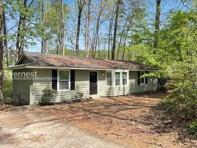 Building Photo - 1174 Alemeda Dr