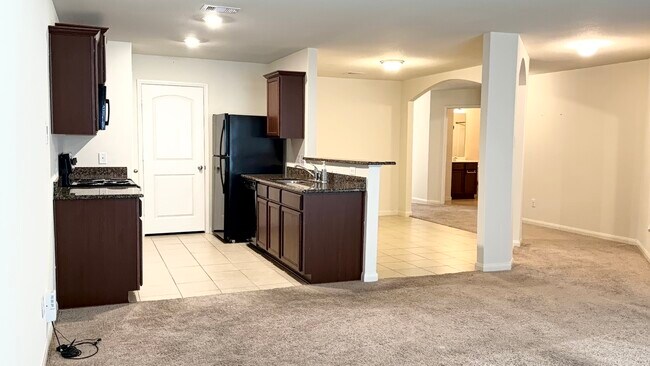 Building Photo - 22418 Threefold Ridge Dr