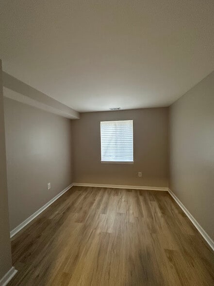 Second bedroom - 423 S Sharp St
