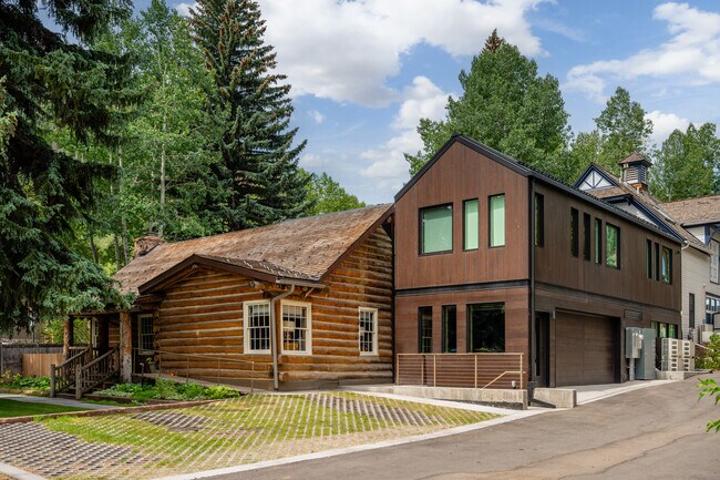 Building Photo - 109 N 2nd St