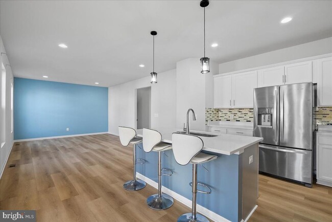 Building Photo - 115 Interlace Wy