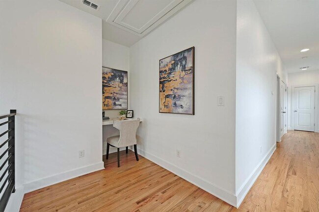 Building Photo - 1810 Poquito St