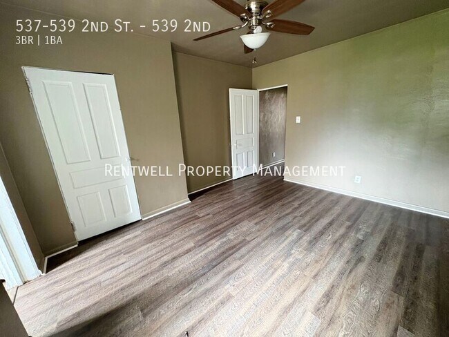 Building Photo - 537-539-539 2nd St