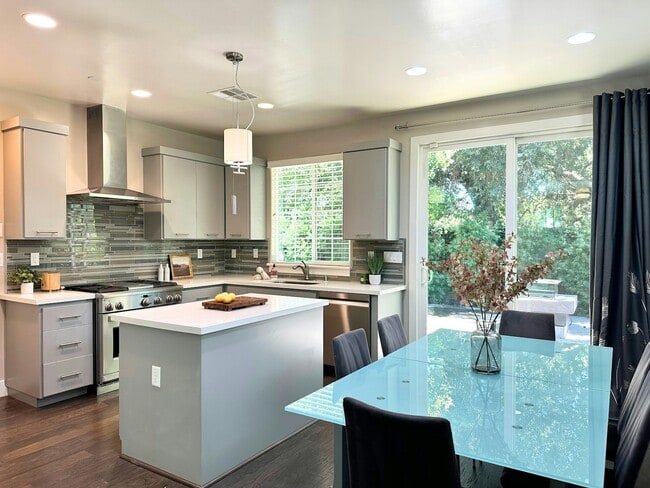 Building Photo - 4578 Blue Oak Pl