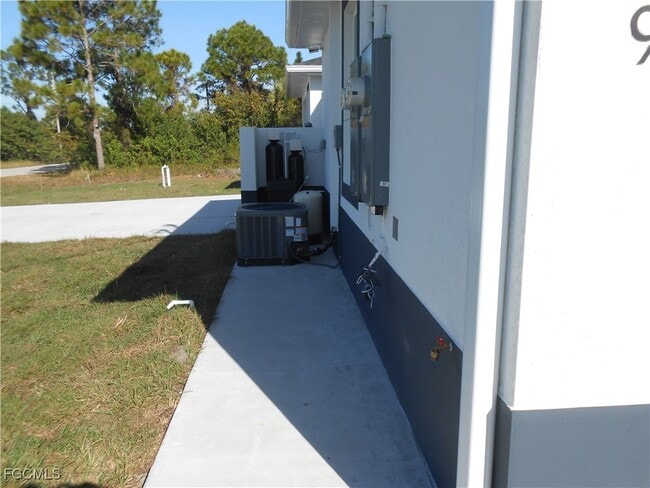 Building Photo - 937 Graystone Ave