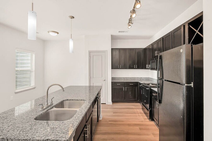 Boulevard at Lakeside general photo - Boulevard at Lakeside