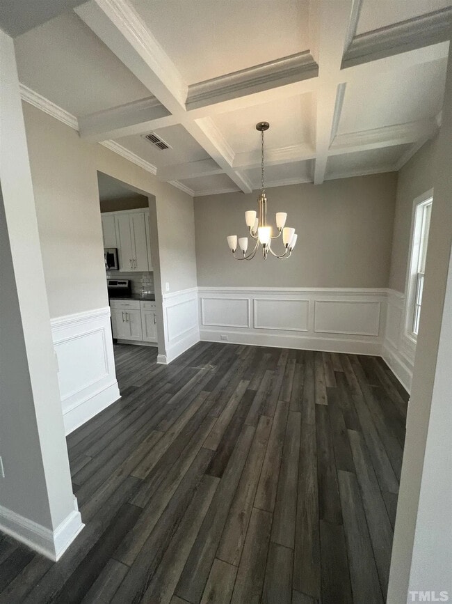 Building Photo - Room in House on Hanover Ct