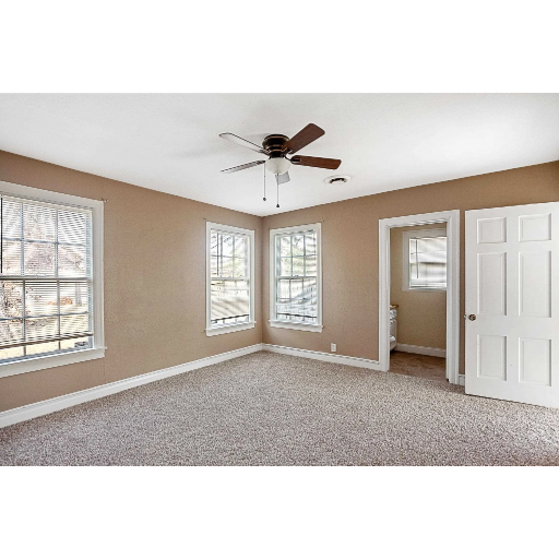 Building Photo - 2554 Gladys St