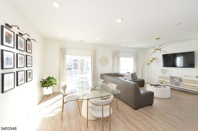 Building Photo - 92 Harvest Wy