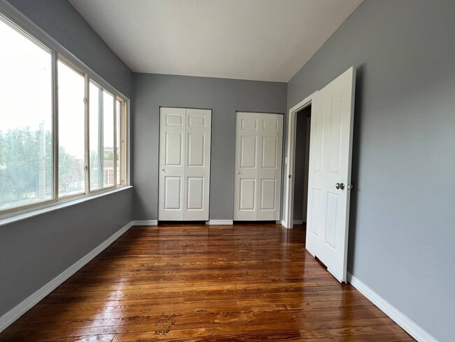 Building Photo - 27 Alton Pl