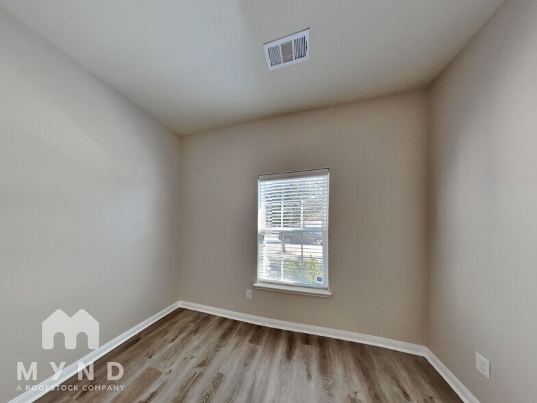 Building Photo - 13624 Founders Ln