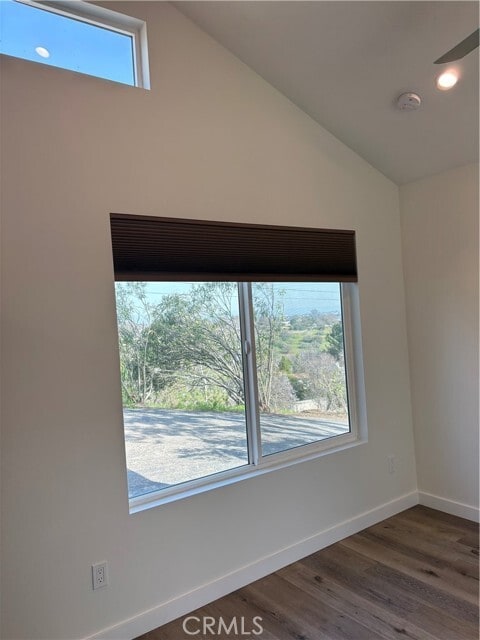 Building Photo - 549 Derby Ln