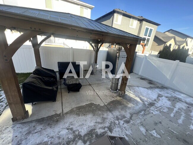 Building Photo - 1788 W Fall Brook Dr