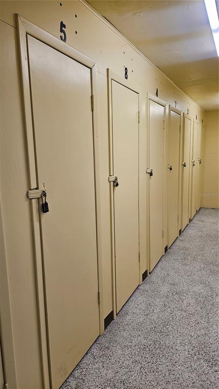 Building Photo - 4575 Cove Cir