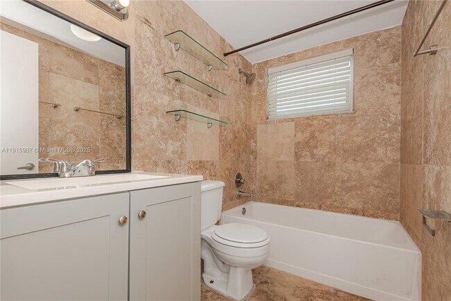 Building Photo - 631 Jefferson Ave